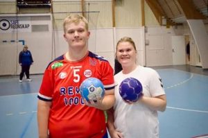 1 Fredrik Valand og Katrine Simonsen