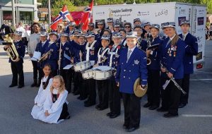 Nyhetsarkiv 2 17. mai Nodeland