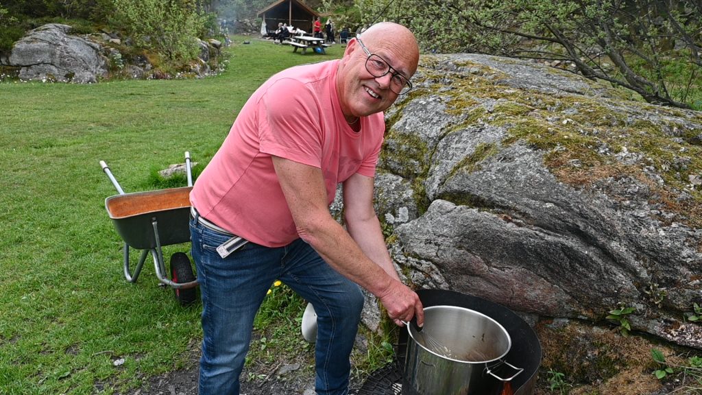 På tangtur med Blomkålsoppen i Helleviga! 4 Fiskesuppe