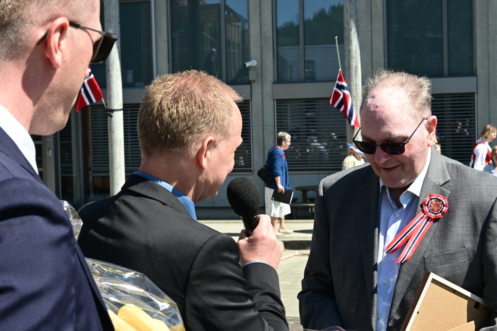 Stor 17. mai fest på Nodeland! 7 Årets ildsjel 2025 er Harald Breland.