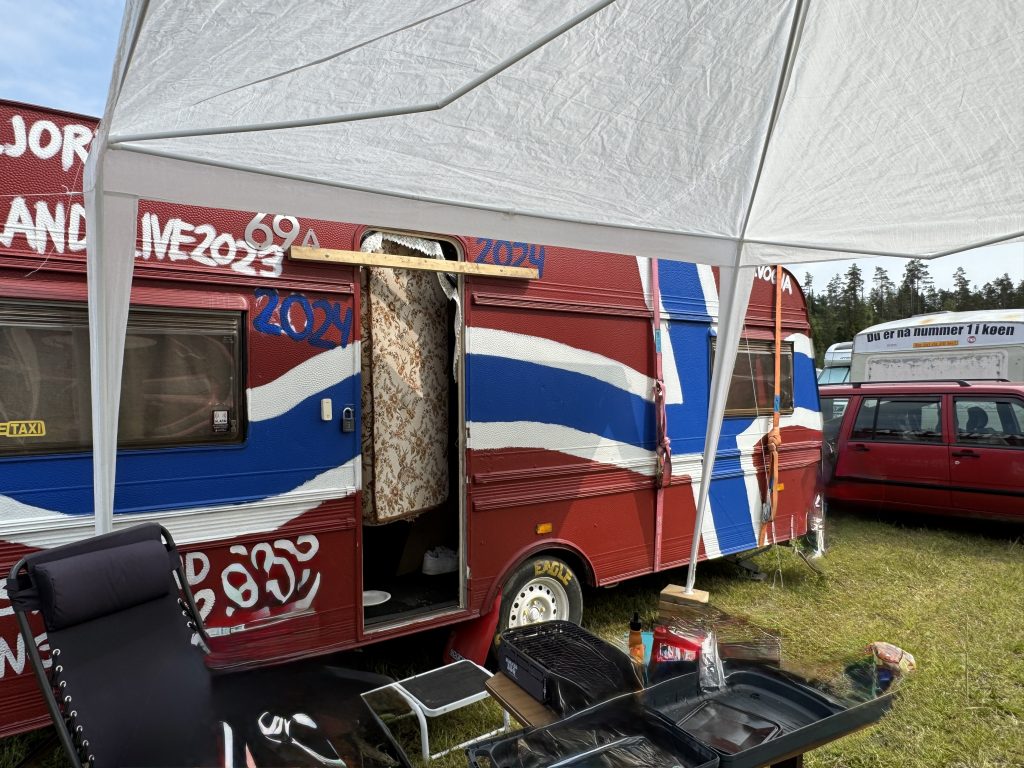 Tilbakeblikk på tidenes festival 6 Døra var forsvunnet, men en madrass gjorde susen.
