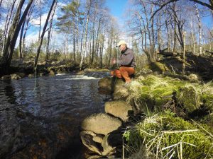 Nyhetsarkiv 1 Her er Stein Grønberg i konsentrert fiske ved Trælevannet. (Foto: Privat)