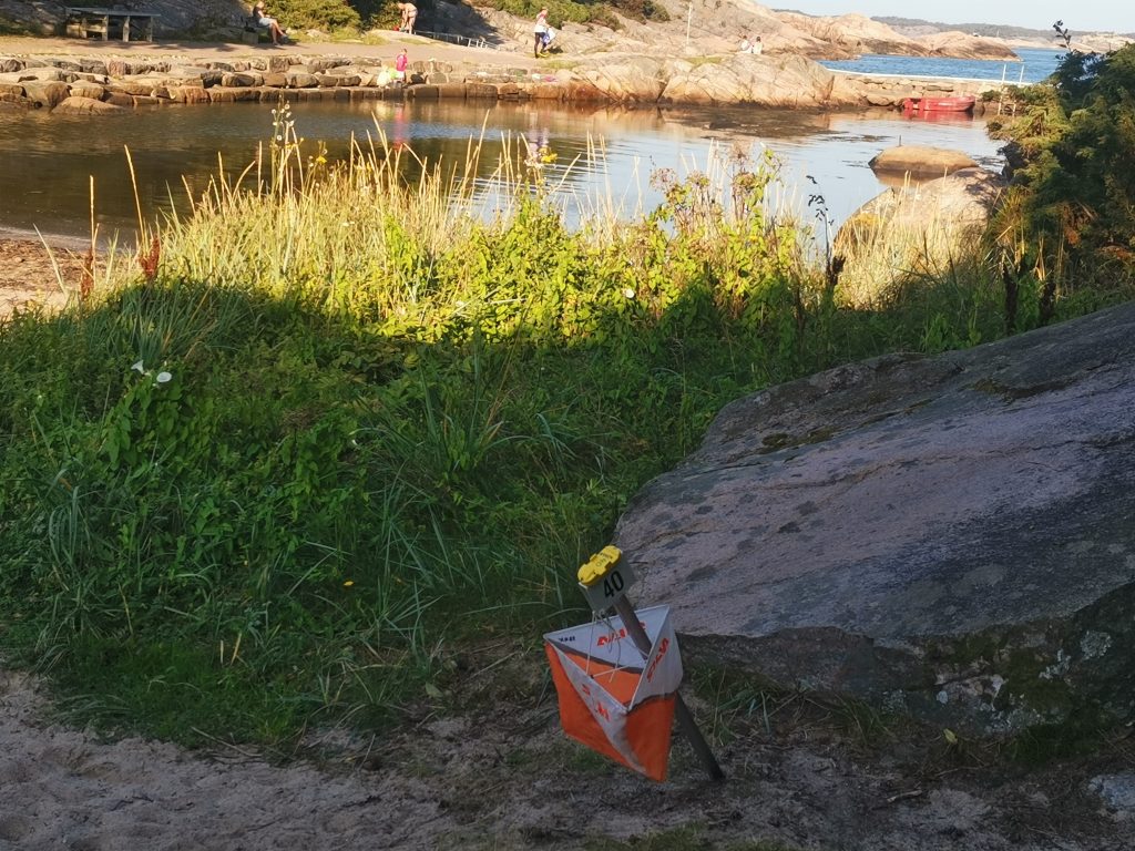 Noen av postene var plassert nær sjøen.