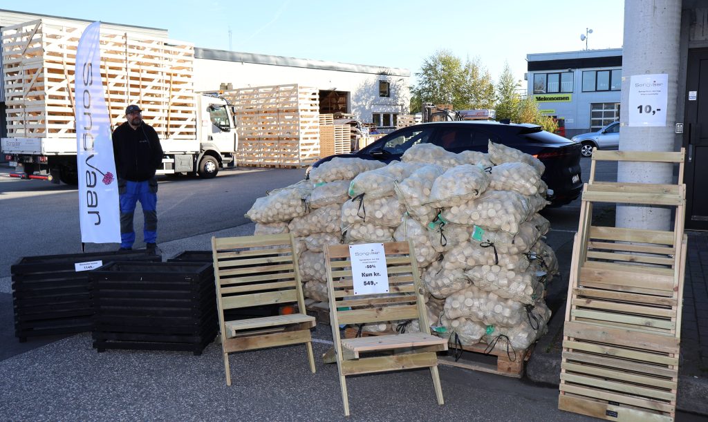 Songvaar Vekst produserer en rekke flotte treprodukter.