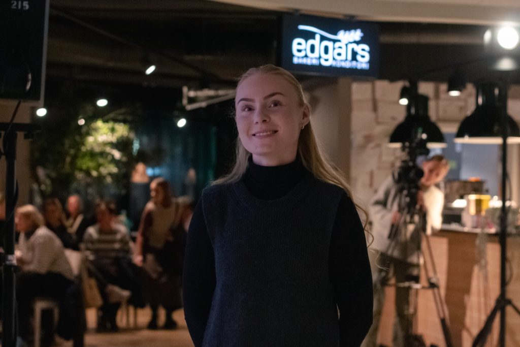 Damenes Aften på Tangvall Arena 1 Silje Hilton, markedsansvarlig på Tangvall Arena, er fornøyd med kvelden.