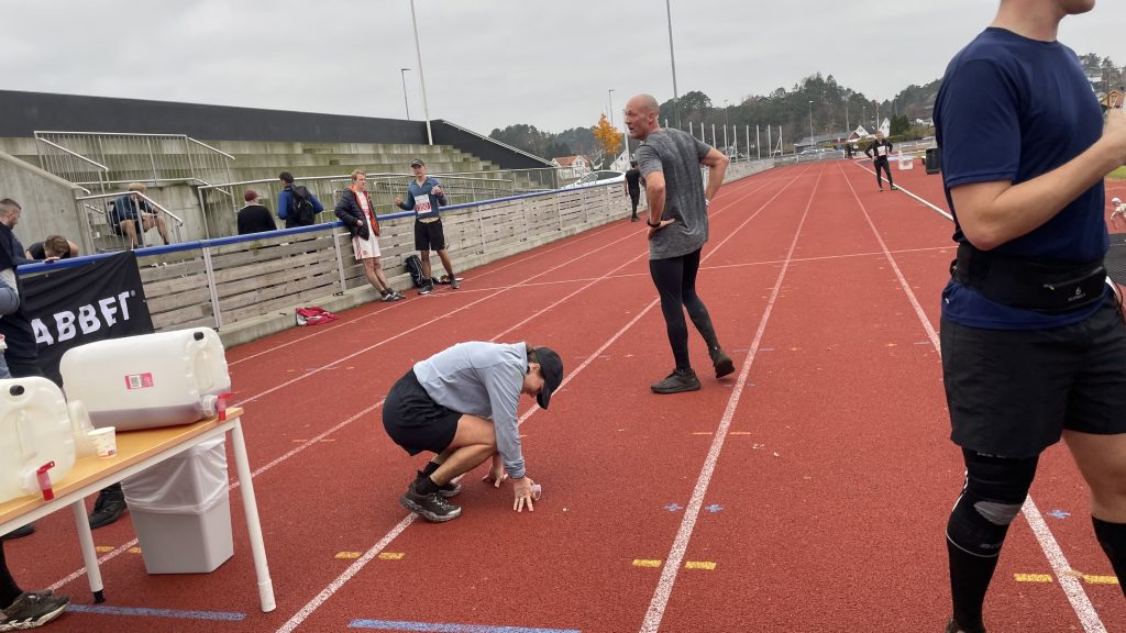 Nok et vellykket Morothon! 18 Elena Rasmussen gir alt i innspurten.