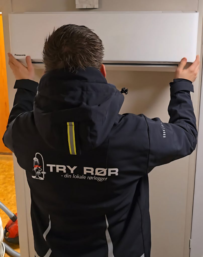 Gode nisser i Søgne 1 Try Rør og Søgne Røde Kors Hjelpekorps