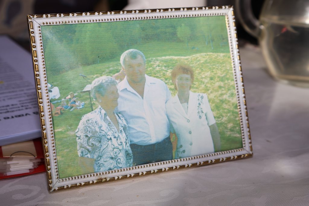 Bilde med usseren og kona