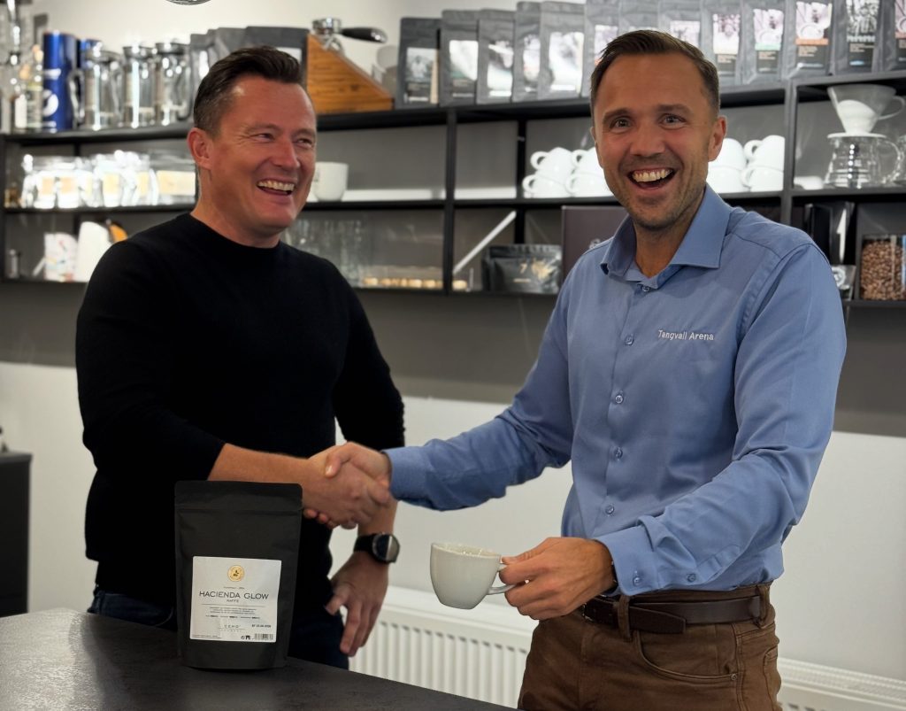 Førjulsstemning og langåpent på Tangvall! 2 Edmund-skal-dele-ut-gratis-smaksprover-pa-kaffe-pa-forjulskvelden-det-er-Preben-glad-for